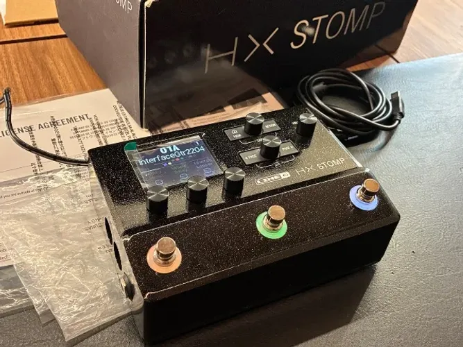 Line 6 HX Stomp - Pedaleira Impecável, Completa na Caixa + Fonte e USB Originais