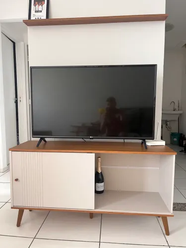 Rack para tv estilo retrô, (1,20cm) + prateleira de brinde