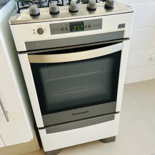 Fogão de Piso Ative branco 04 bocas Brastemp com timer