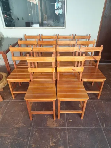 Cadeira de Madeira (fabricada nova)