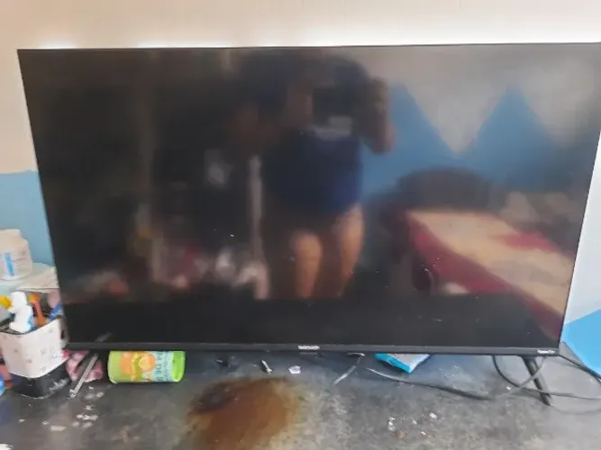 Smart TV Semp 32" - Liga e Sai Som - Tela com Defeito ?