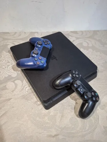 Ps4 Slim 1TB + Controles e Jogos