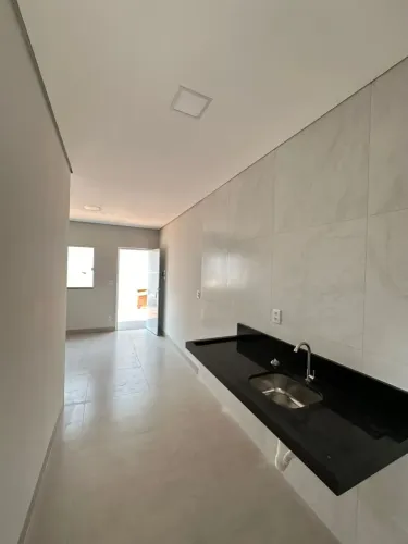 LOCAÇÃO DE CASA DE 1/4 , SEMI MOBILIADO, FECHADO NO SANTA ROSA, IMÓVEL NOVO PRONTO PARA MO
