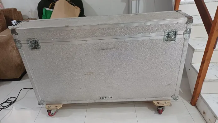 Case com rodas