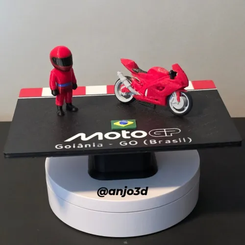 Diorama personalizado MotoGP Goiânia-GO - base preta