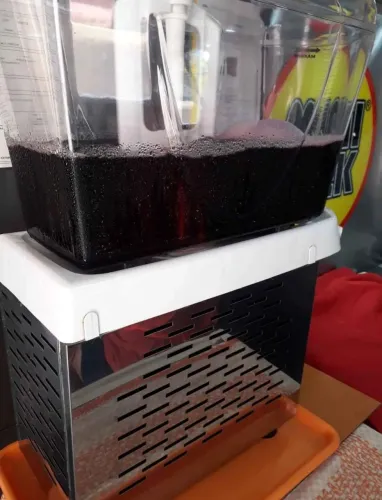 Vendo Refresqueira 