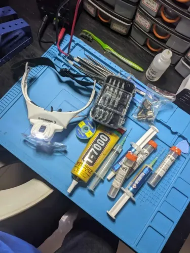Vende-se bancada para manutenção para celular
