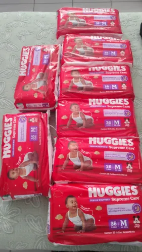 208 Fraldas Huggies supreme Care (modelo shortinho) - 08 pacotes, tamanho M