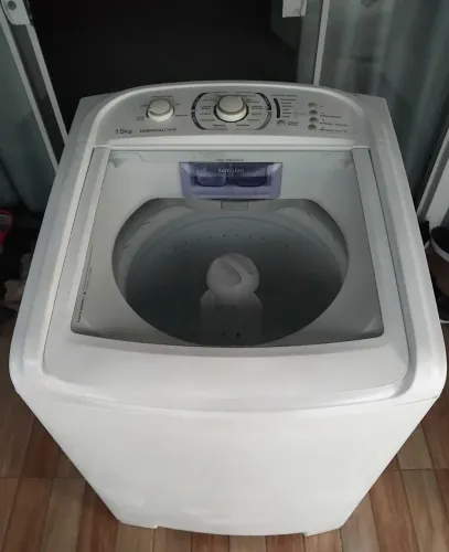 Máquina de lavar roupas Electrolux 15kg 
