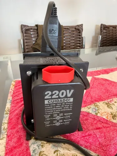 AUTOTRANSFORMADOR BIVOLT 2000VA
