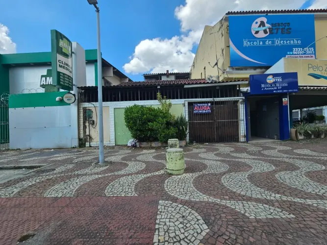 Aluga-se excelente espaço comercial no centro de Bangu!!!