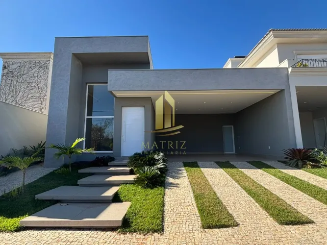 Vende casa Cond. Villa Toscana 3 suites 4 vagas