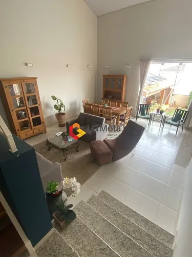 Casa à venda no Caminhos de San Conrado, um dos condomínios mais desejados da região.