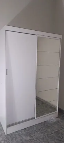 DOAÇÃO GUARDA ROUPA 