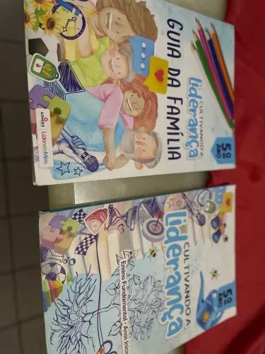 Livro Cultivando a Liderança + caderno de atividades 