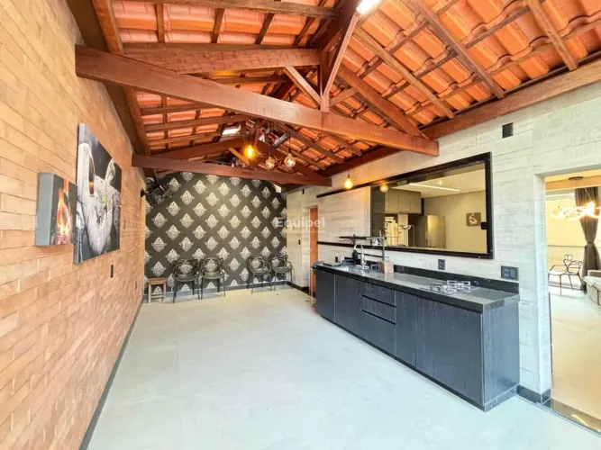 Apartamento 2 Quartos para Alugar | 185m², Área Externa e 1 Suíte