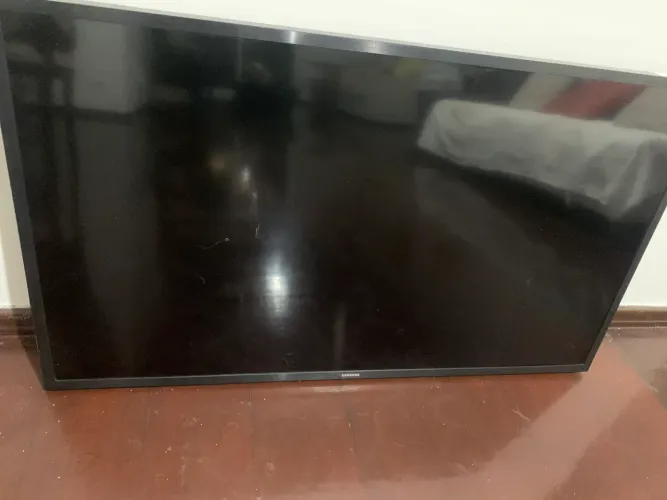 TV Samsung para retirada de peças