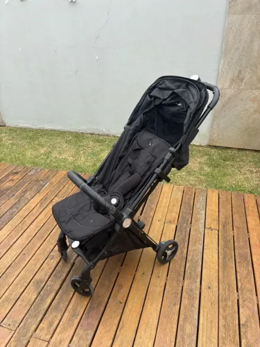 Carrinho de bebê para viagem