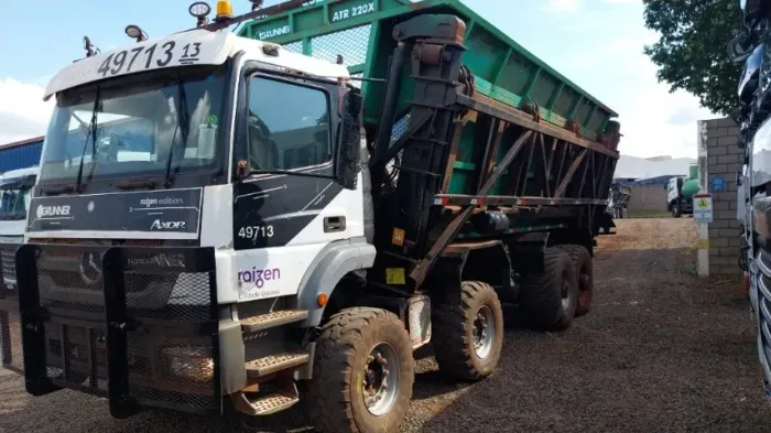 Grunner MB 3131 8X4 ANO 2021 AUT. + PNEU ALTA FLUTUAÇÃO + BITOLA 2,4M + PILOT
