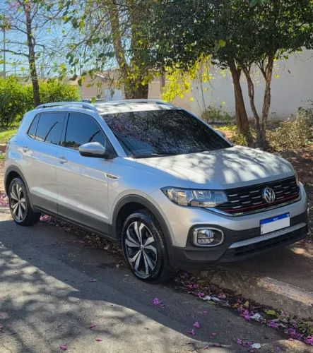 Volkswagen T-Cross Highline 1.4 TSI Flex 16V 5P AUT 2021