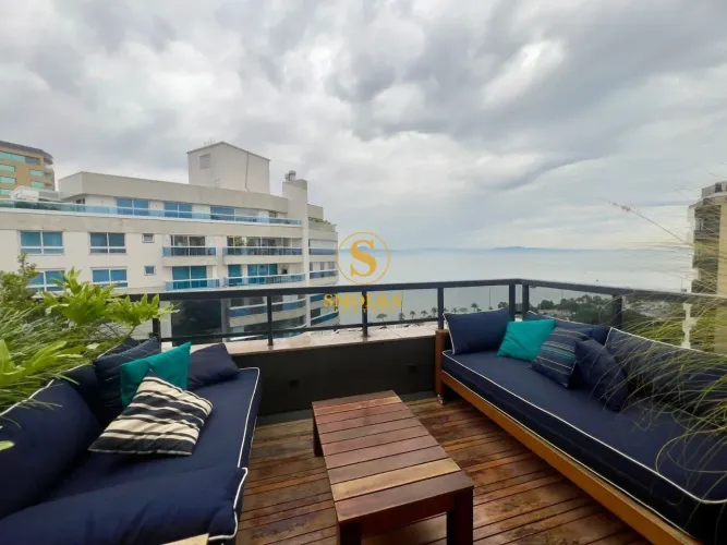 Cobertura luxuosa para locação com 4 suítes, 3 vagas de garagem, no bairro Agronômica, Flo