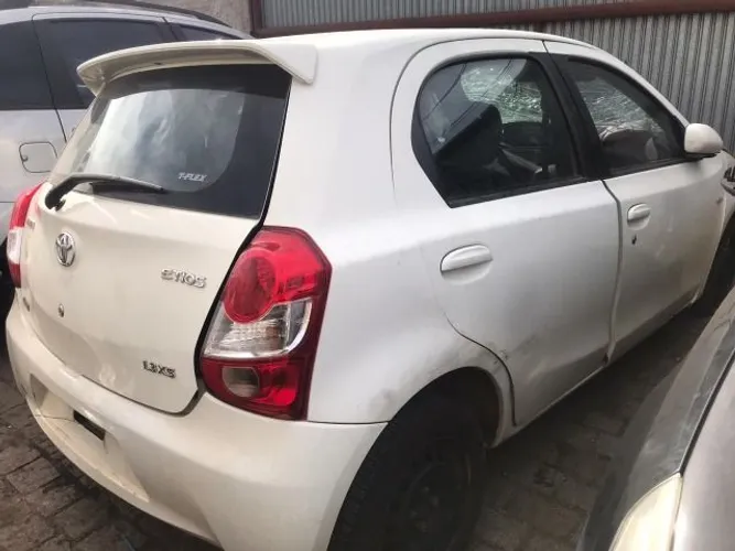 Sucata Etios 1.3 16V 2013, para retirada de peças