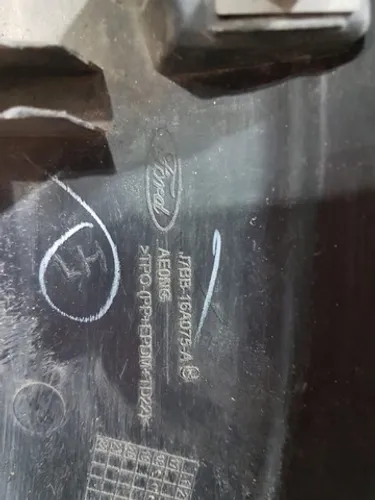 Moldura da Roda Dianteira LE Ford KA