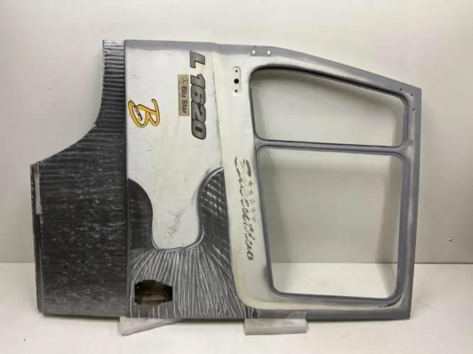 Porta Mercedes Benz 1318 1620 Lado Esquerdo