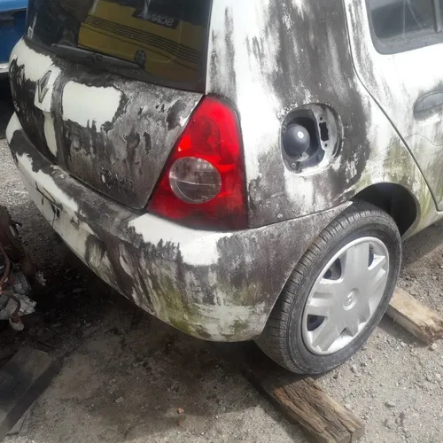 sucata clio 2010 1,0 16v baixado