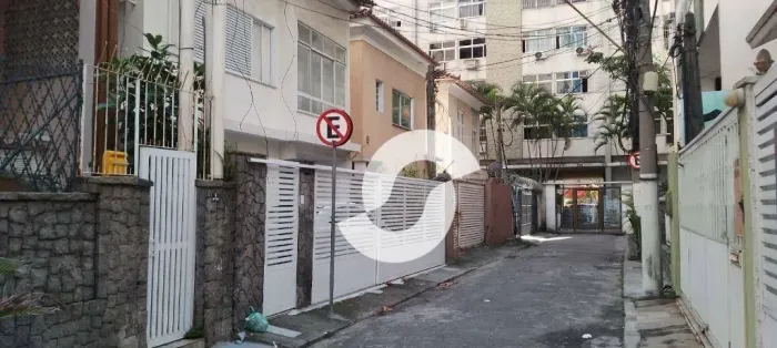 Casa com 4 dormitórios à venda, 360 m² por R$ 3.000.000,00 - Icaraí - Niterói/RJ
