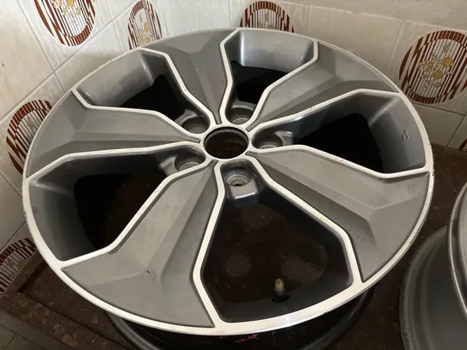 Roda Hyundai Santa Fe aro 18 unidade avulsa 