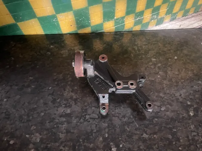 Suporte compressor jac t40 