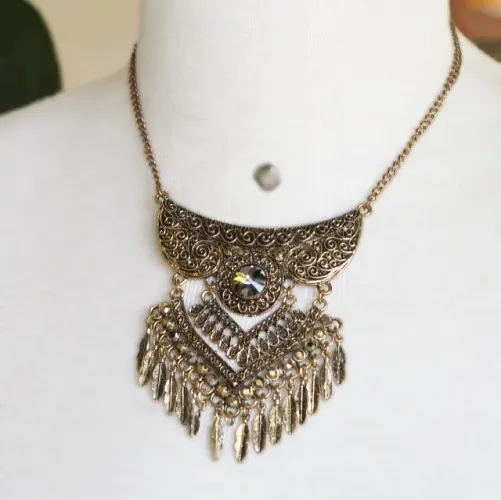Maxi colar vintage brechó