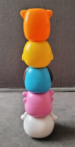 Brinquedo empilhável animais