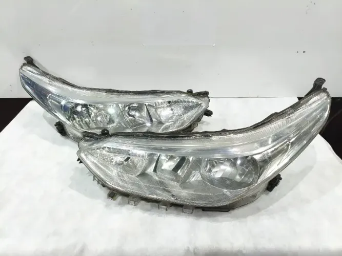 Par Farol Toyota Yaris 2018 2019 2020 a 2023 original