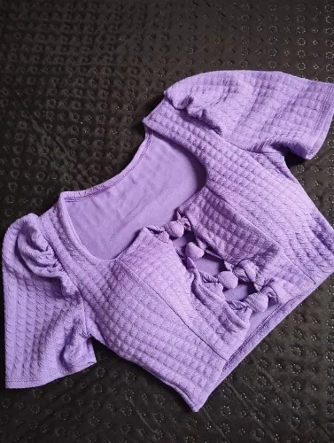 Croppet lilás decote