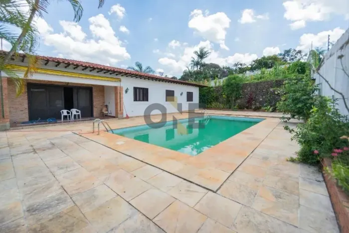 Casa com 3 dormitórios, sendo 1 suíte à venda, Granja Viana - Cotia/SP