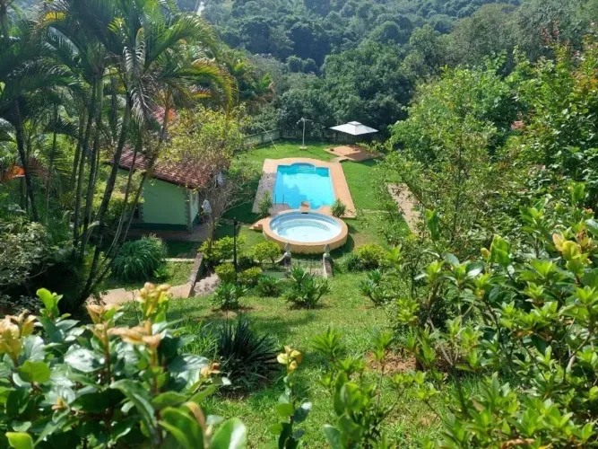 Casa à venda e para alugar em São Roque, Saboó, com 7 quartos, com 400 m², Restinga Verde