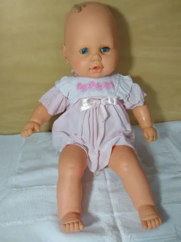 Boneca  Bebezinho em bom estado 