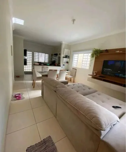 JA CASA COM QUINTAL EM CIDADE POMAR