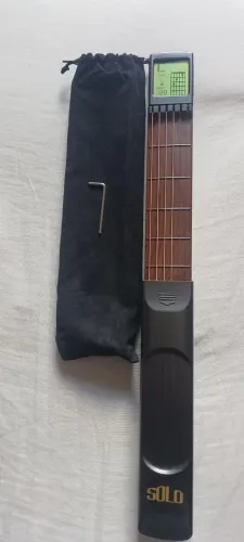 Treinador de guitarra de bolso