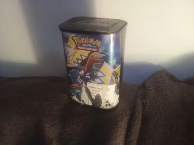 Lata Pokémon Estampas Ilustradas