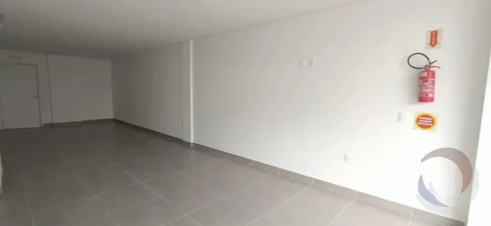 Loja para Venda em Florianópolis, Trindade, 1 banheiro