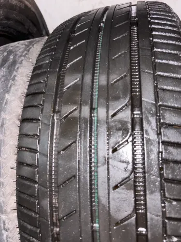 Pneu 185/55/16 Bridgestone EP150 60-70% com reparo na lateral