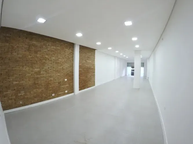 Linda loja - Mirandópolis - 82 m2 - 100 m da estação de metrô São Judas (linha azul)