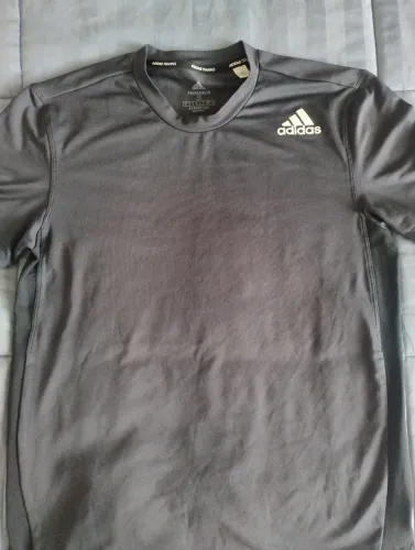 Camiseta Adidas corrida dri fit P unissex 