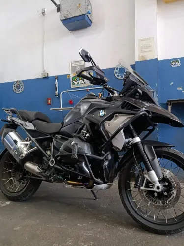 BMW 1250 Triple Black (22)
