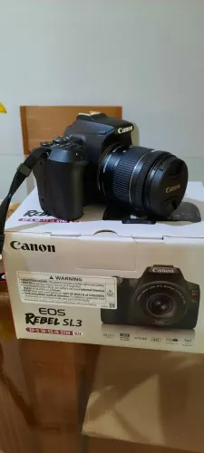 Câmera Canon SL3