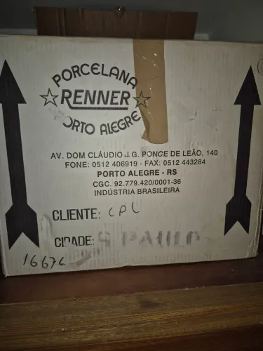 Aparelho de jantar em porcelana 42 peças 