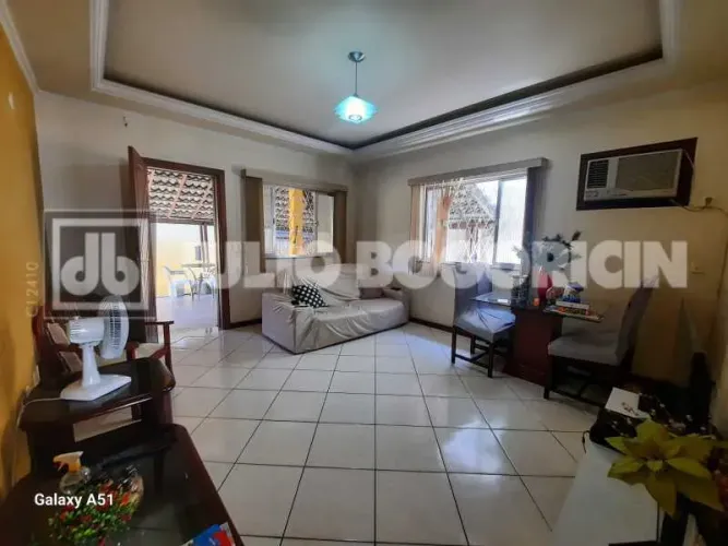 Anil - Jacarepaguá - Casa linear - 333 m² - 3 quartos, 2 suítes - copa cozinha - Excelente